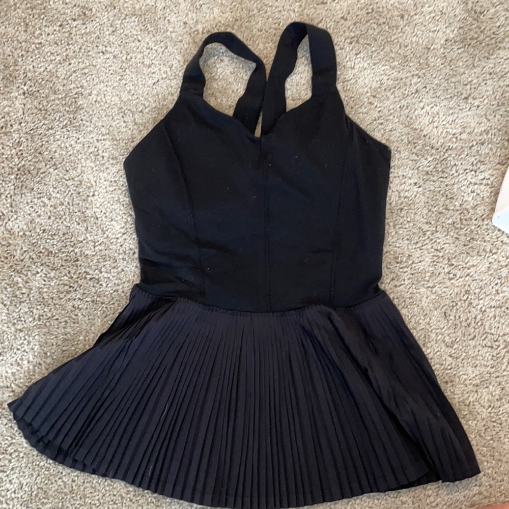 Lululemon ballerina top size 6